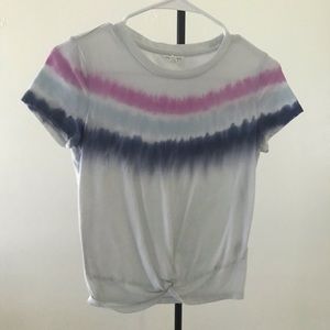 Light blue shirt with colors across